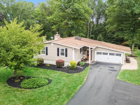 162 Long Ln, Kirkwood, PA 17536