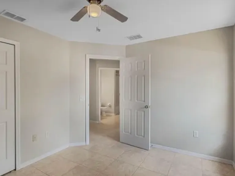 933 Van Loon Ct — Photo 17