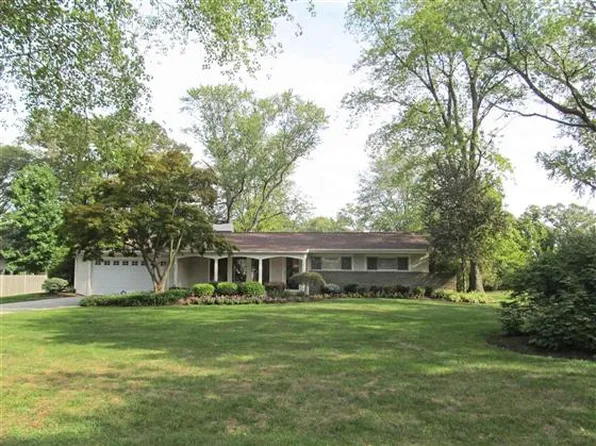 1007 Cherry Ln, Cinnaminson, NJ 08077