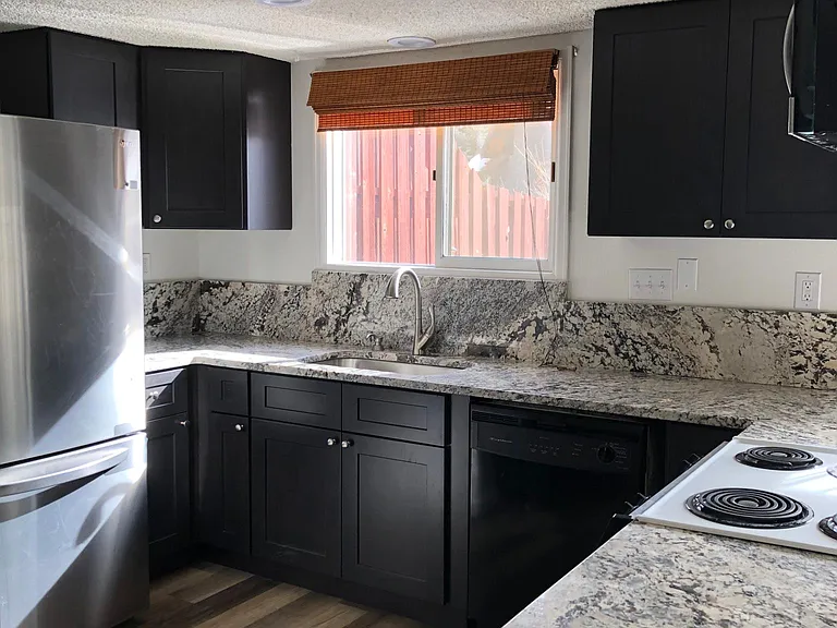 2370 Folsom St #C — Photo 5