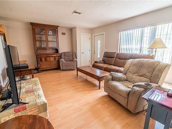 5th image of 1788 Banyan Dr