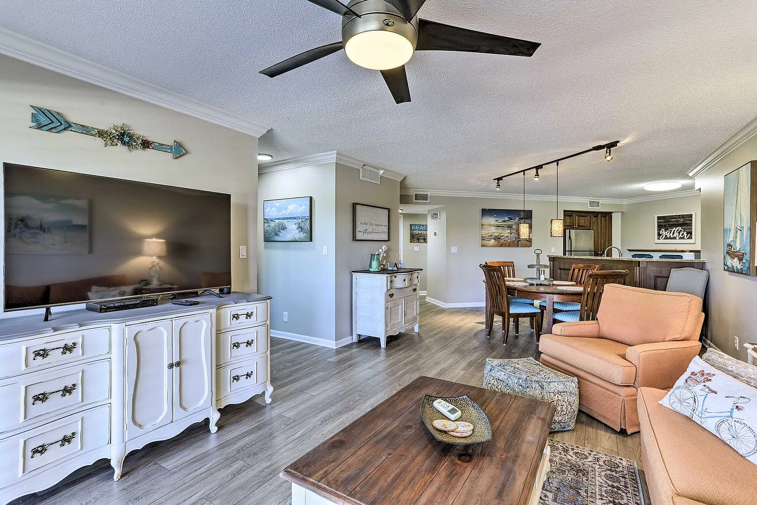 2 bed, 2.0 bath, 1140 sqft, $3,797 — Photo 1