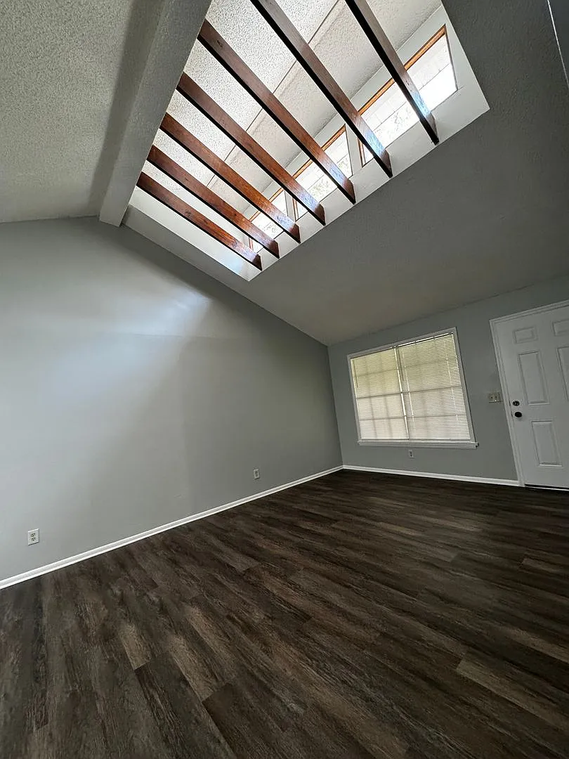4730 Lake Ridge Rd - 2ba 2bd - Available October 2026. — Photo 3