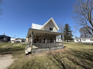 131 N Lincoln St APT B, Howard City, MI 49329