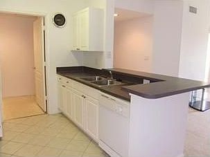 4th image of 5080 Fairways Cir #303