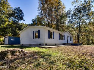 705 Lakefront St, Athens, TN 37303