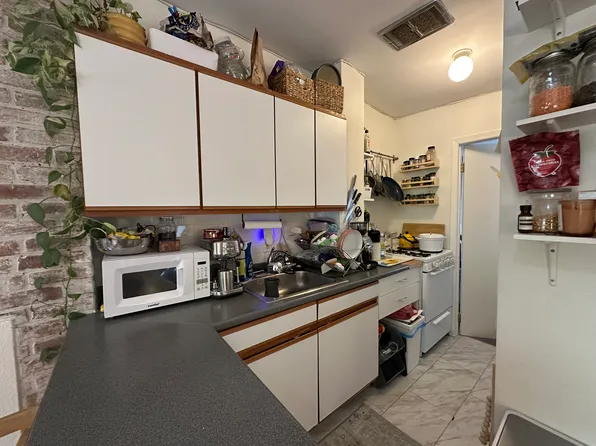 88 Joralemon Street image 3 of 13