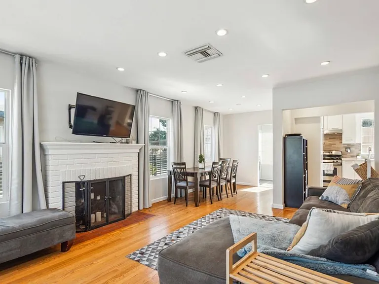 8130 Saint Clair Ave — Photo 4