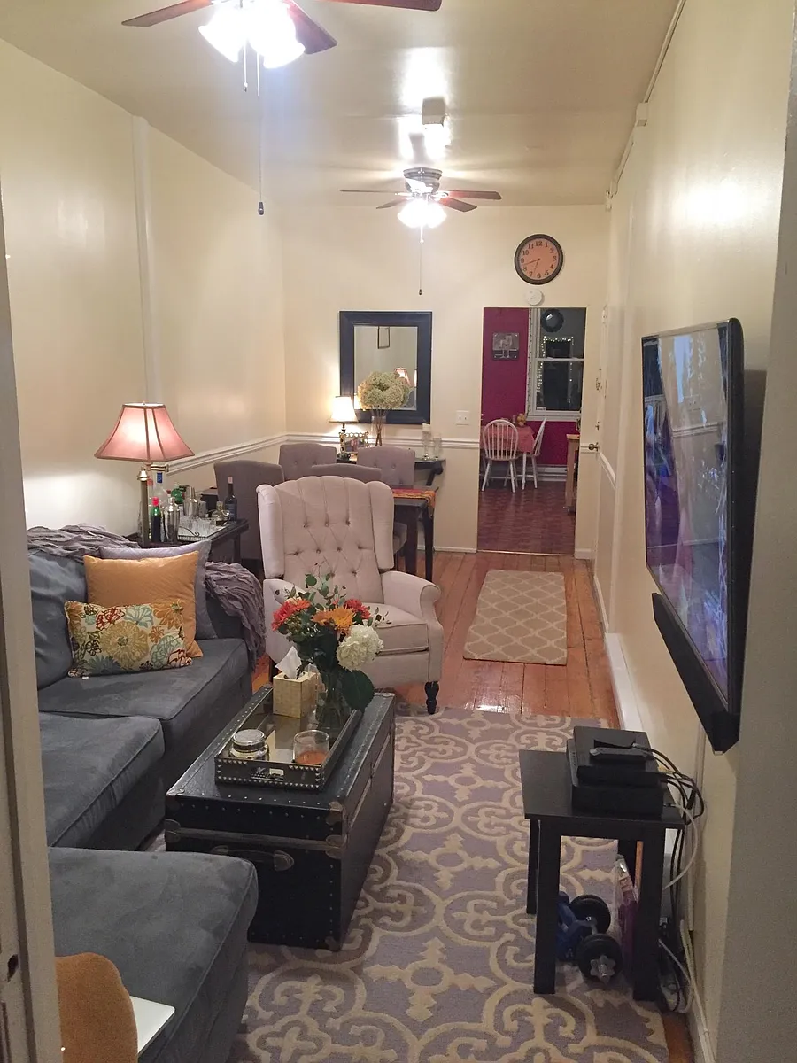 Building Photo - 323 Grand St #2L