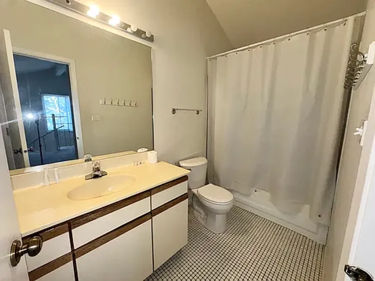 2nd full bathroom
