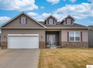 14632 Hartman Ave, Omaha, NE 68116