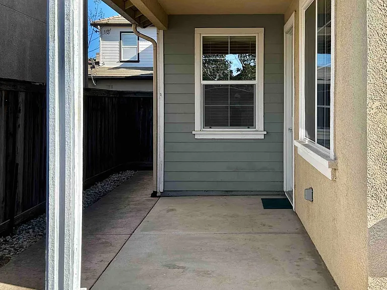 8252 Crystal Walk Cir — Photo 17