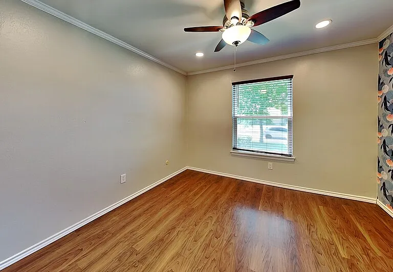 3100 Fairgate Dr — Photo 11