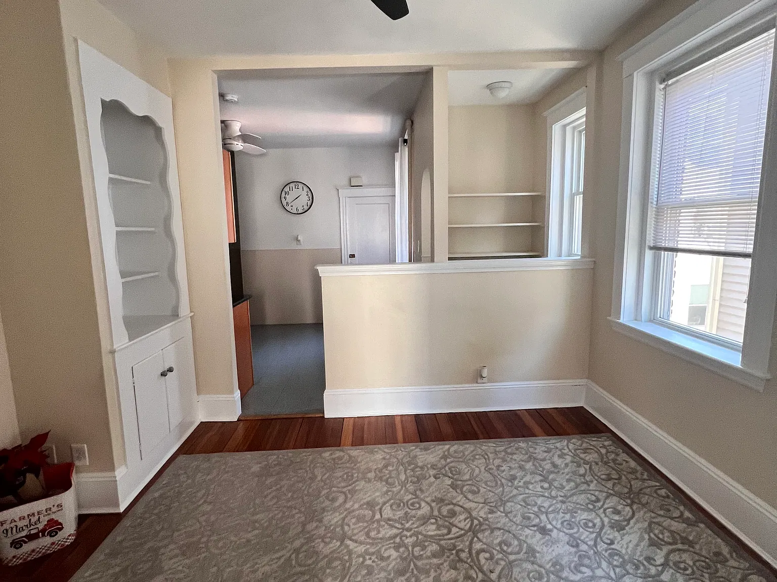 Spacious 3BR Apartment with Balcony in Salem — Photo 3