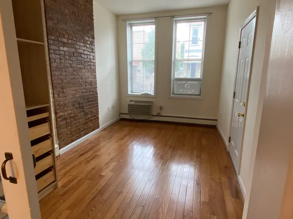 22-03 25th Road image 12 of 31