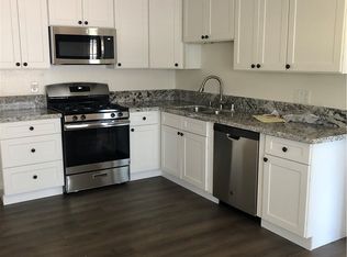 709 Crawford St APT 6, Corona, CA 92882