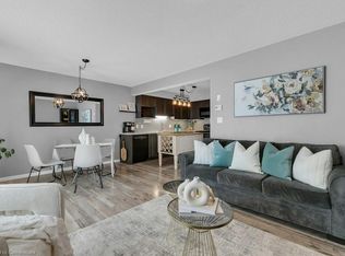 332 Fallowfield Dr, Kitchener, ON N2C0A9