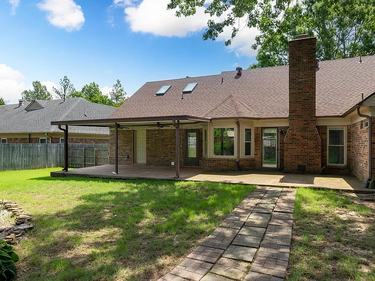 3075 Stonecrest Cir — Photo 38