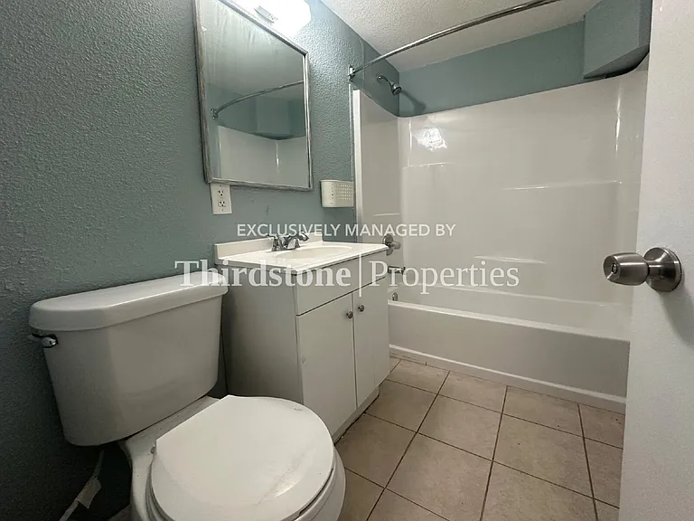 1228 Neva St — Photo 8