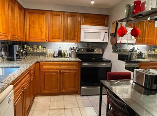 6195 Rock Island Rd APT 315, Tamarac, FL 33319