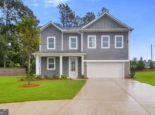 408 Red Wood Ln, Hoschton, GA 30548