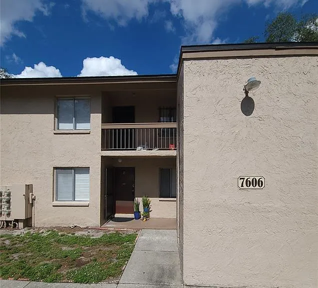 7606 Abbey Ln #208 — Photo 1