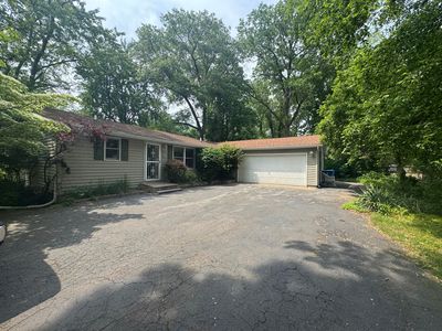 319 Navajo Trl, Burns Harbor, IN, 46304
