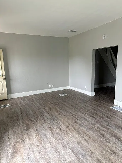Living Room - 1807 Hershey Ave #1