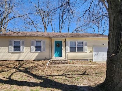 1103 N Swope Dr, Independence, MO, 64056