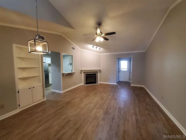 5951 Carmel Dr — Photo 3