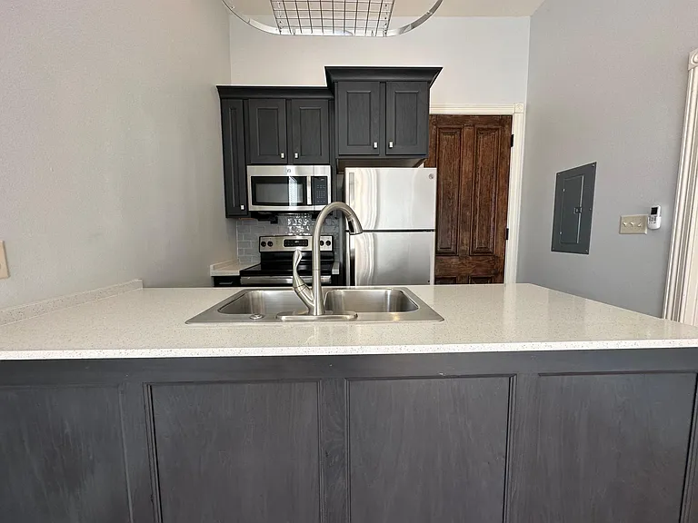 904 Scott St #5 — Photo 9
