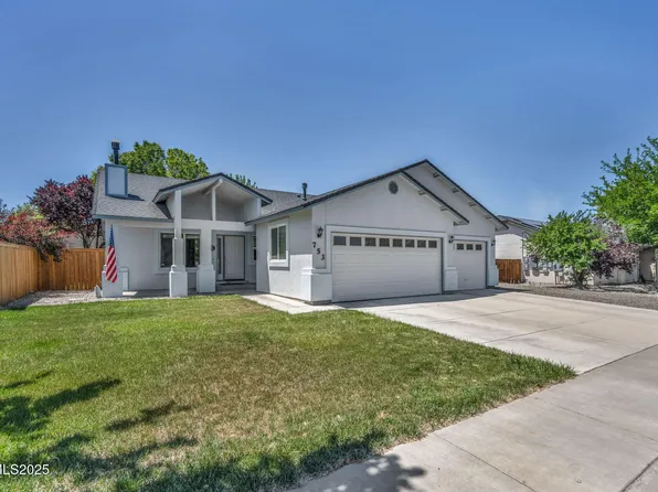 753 Divot Dr, Fernley, NV 89408