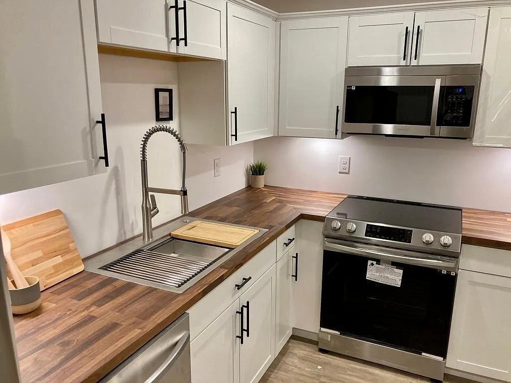 2 bed, 2.5 bath, 1050 sqft, $1,500 — Photo 4