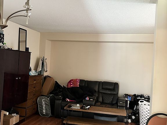 5th image of 49 Larkspur Rd