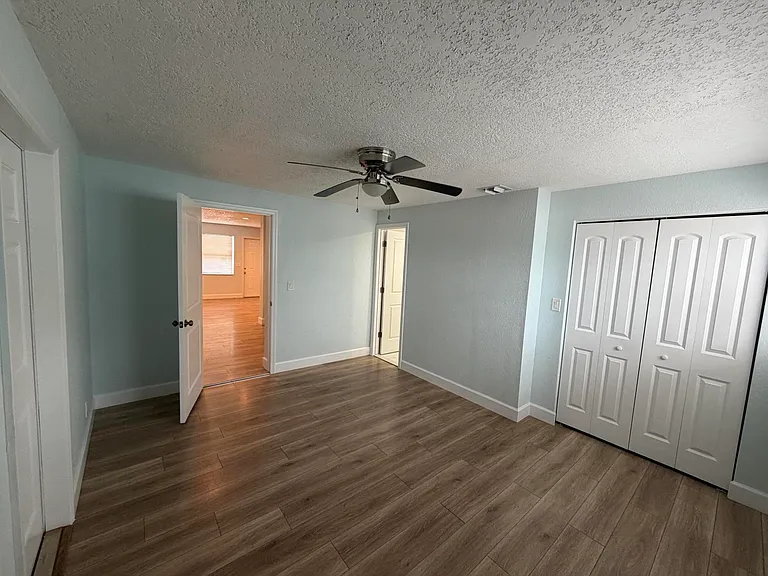 442 Winters St — Photo 32