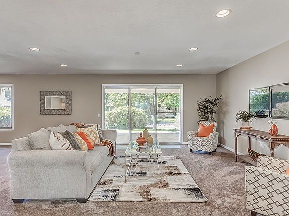 4th image of 12911 W Ashwood Dr