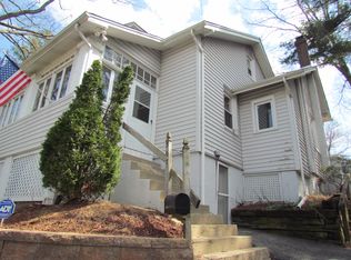 567 Edge Hill Rd, Glenside, PA 19038
