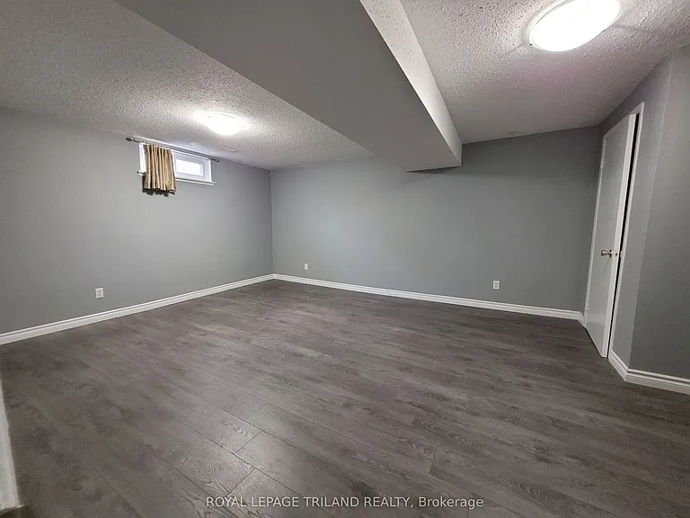 585 Gainsborough Rd #66 — Photo 8