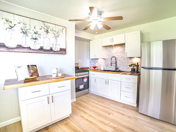 485 Waianuenue Ave APT 123, Hilo, HI 96720