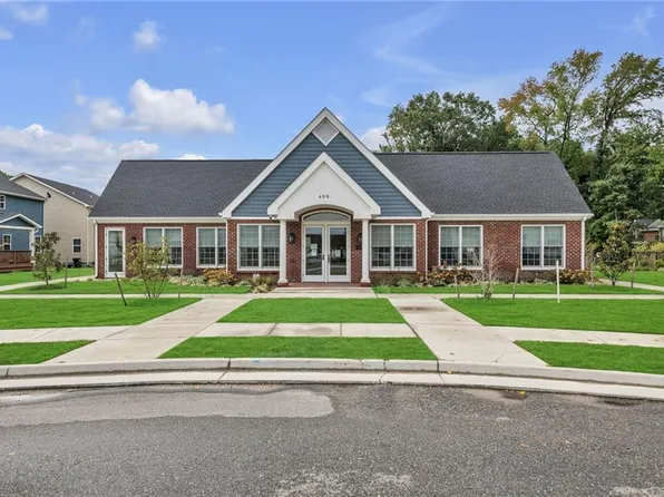 410 Big Woods Dr #2E, Poquoson, VA 23662