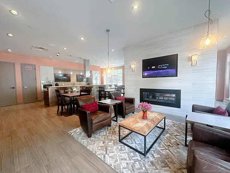 111B Morgan St #209 — Photo 7