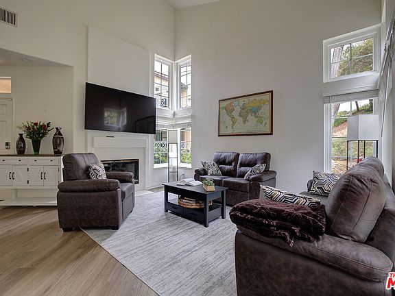 3rd image of 12630 Springbrook Dr Unit E