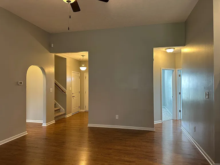 498 New Castle — Photo 10
