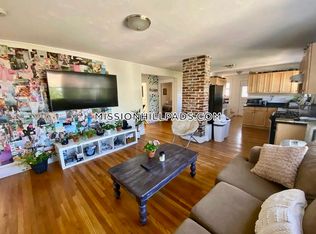 185 Hillside St, Mission Hill, MA 02120
