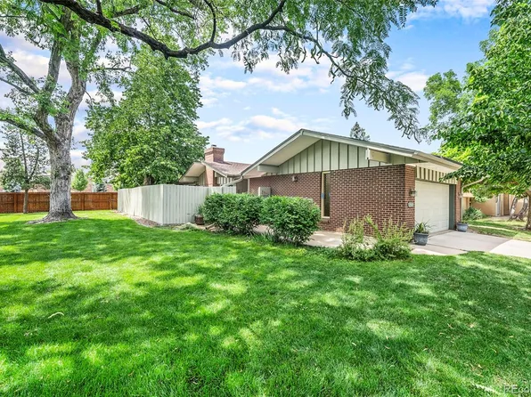 7427 W Cedar Circle, Lakewood, CO 80226