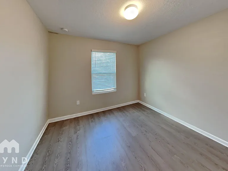 752 Henley Ct — Photo 11
