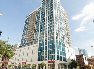 757 N Orleans St #1202, Chicago, IL 60610