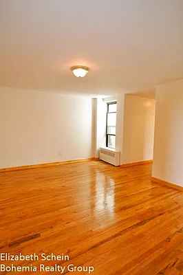 Rented by Bohemia Realty Group | media 12