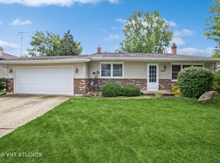 1875 Kingman Dr, Elgin, IL 60123