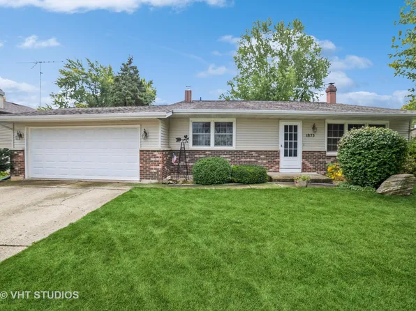 1875 Kingman Dr, Elgin, IL 60123